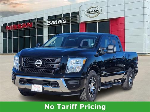 2024 Nissan Titan SV
