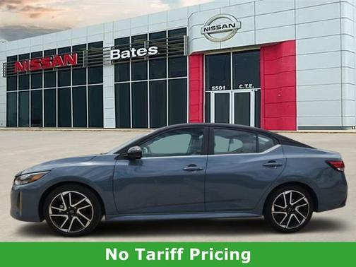 2t Gry Blk Roof 2025 Nissan Sentra SR