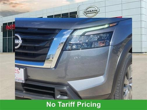 2025 Nissan Pathfinder S