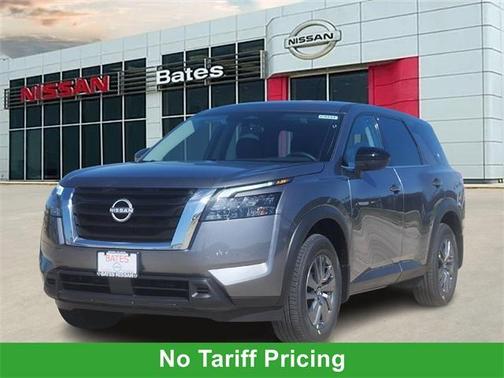 2025 Nissan Pathfinder S
