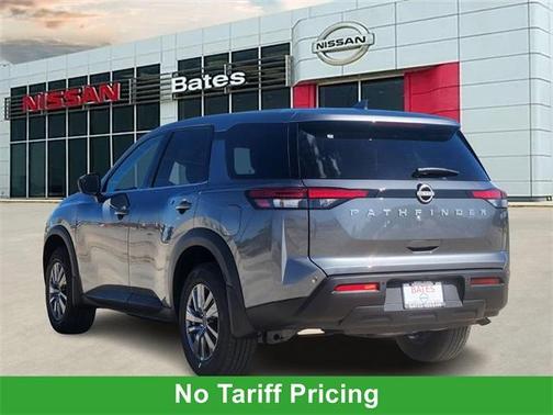 2025 Nissan Pathfinder S