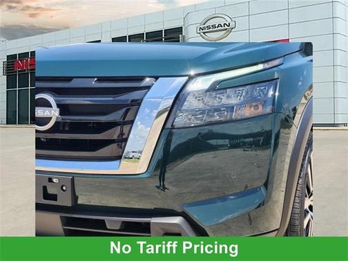 2025 Nissan Pathfinder Platinum