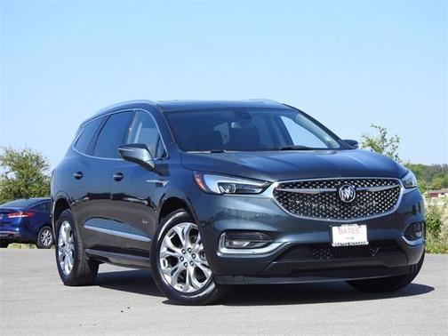 Photo 2 of 30 of 2020 Buick Enclave Avenir