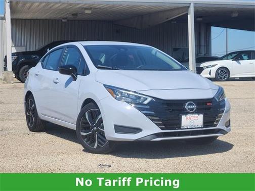 2025 Nissan Versa 1.6 SR