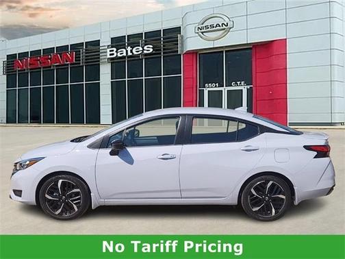 2025 Nissan Versa 1.6 SR