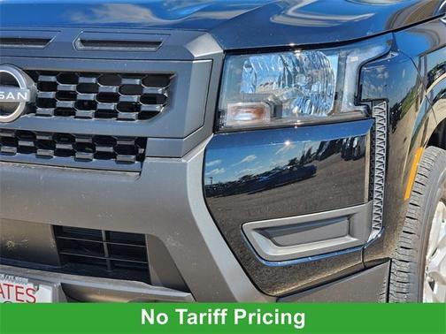 2025 Nissan Frontier S