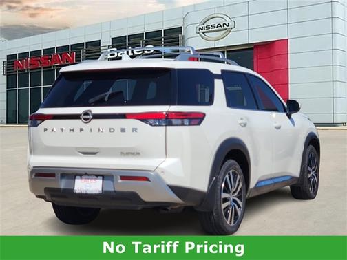 2024 Nissan Pathfinder Platinum