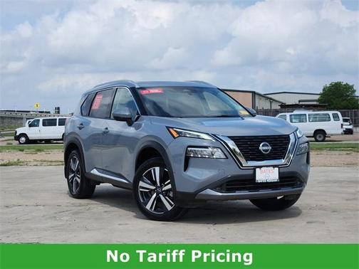 2022 Nissan Rogue SL