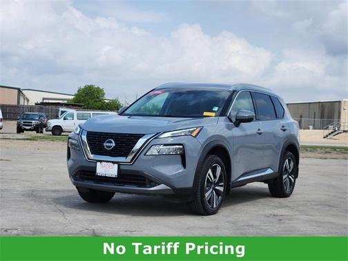 2022 Nissan Rogue SL