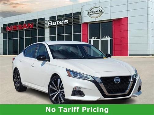 2022 Nissan Altima 2.5 SR