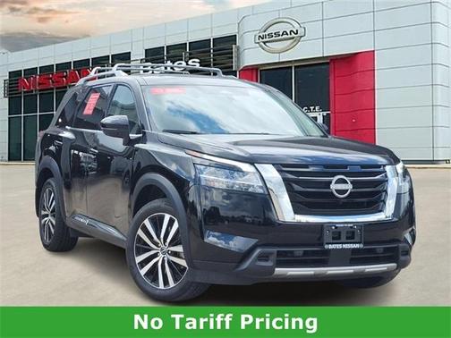 2024 Nissan Pathfinder Platinum