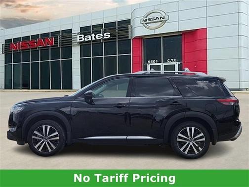 2024 Nissan Pathfinder Platinum