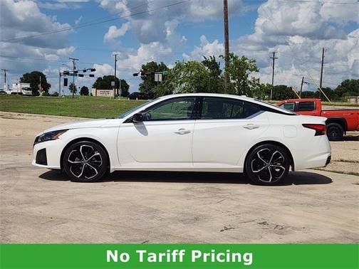 2024 Nissan Altima 2.5 SR