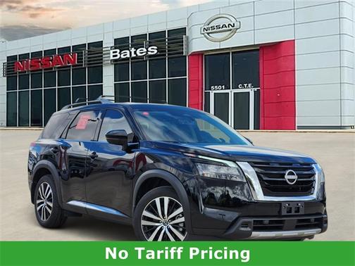 2025 Nissan Pathfinder Platinum