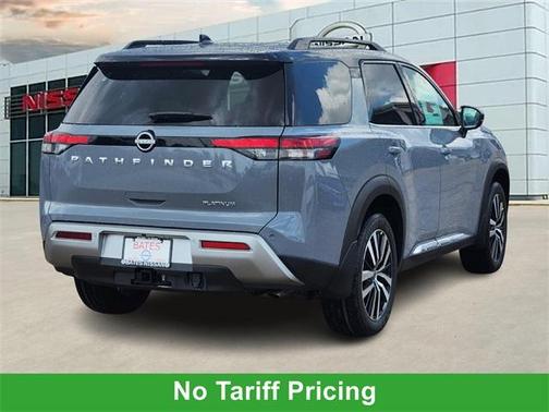 2025 Nissan Pathfinder Platinum