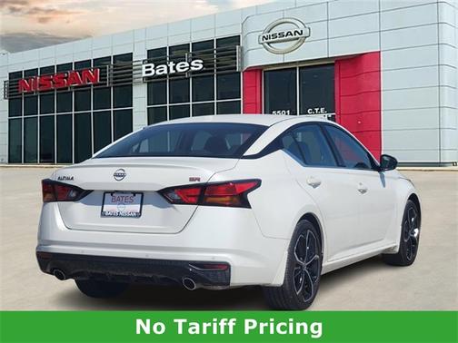 2025 Nissan Altima SR