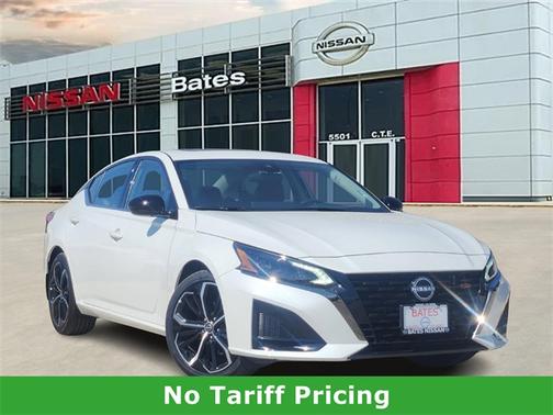 2025 Nissan Altima SR