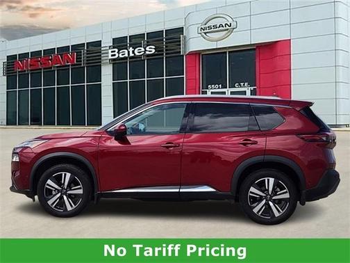 2022 Nissan Rogue SL