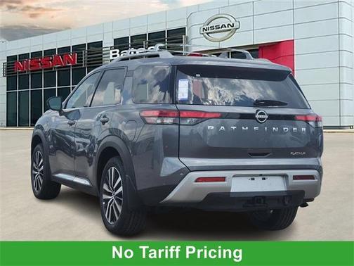 2025 Nissan Pathfinder Platinum
