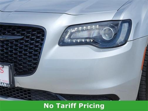 2020 Chrysler 300 Touring