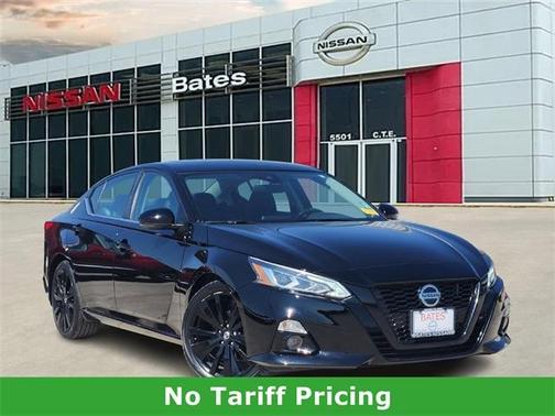 2022 Nissan Altima 2.5 SR