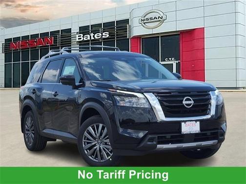 2025 Nissan Pathfinder SL