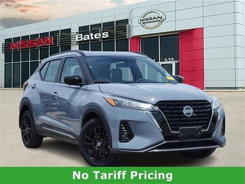 2021 Nissan Kicks SR