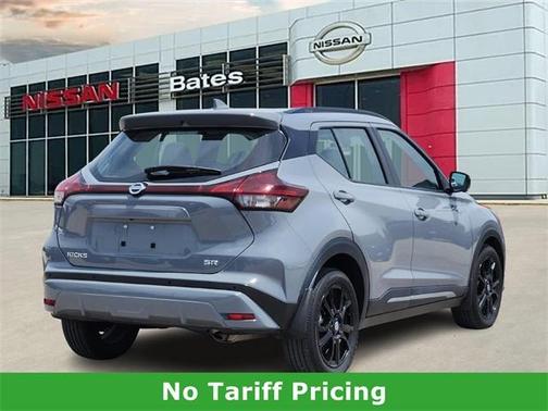 2021 Nissan Kicks SR