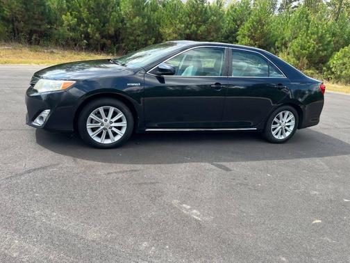 2012 Toyota Camry Hybrid XLE