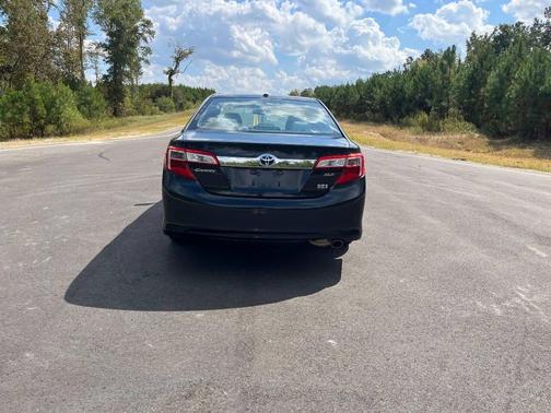 2012 Toyota Camry Hybrid XLE