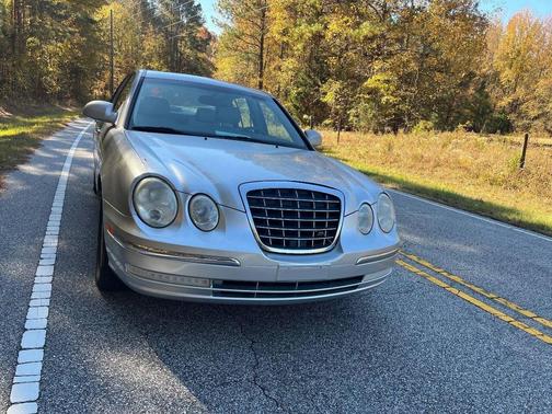 2005 Kia Amanti Base 4dr Sedan