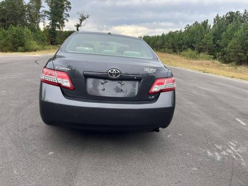 2010 Toyota Camry LE