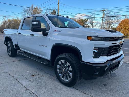 2024 Chevrolet Silverado 2500 Custom