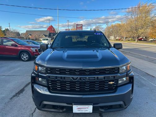 2019 Chevrolet Silverado 1500 Custom