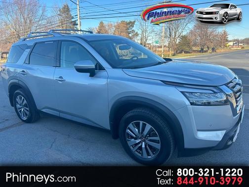 2022 Nissan Pathfinder SL 4WD
