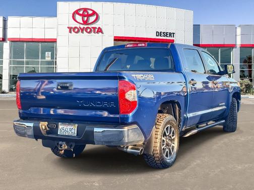 2015 Toyota Tundra SR5