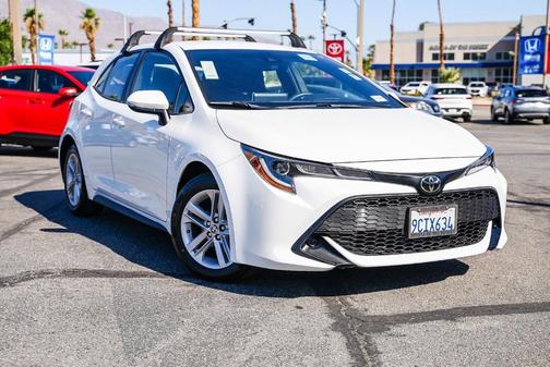 2022 Toyota Corolla Hatchback SE