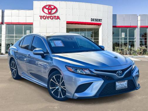 2019 Toyota Camry Hybrid SE
