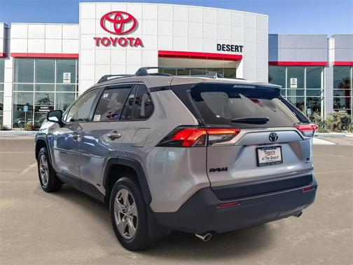 2025 Toyota RAV4 Hybrid LE