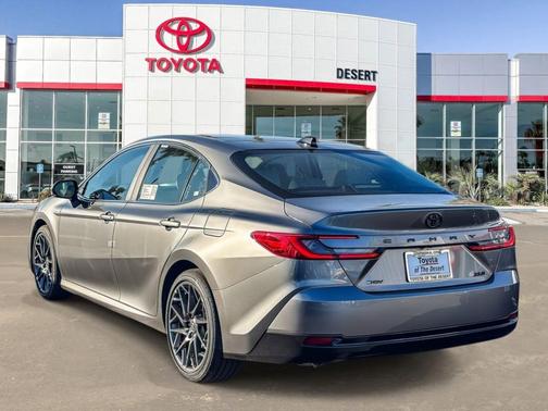 Metal 2026 Toyota Camry XLE