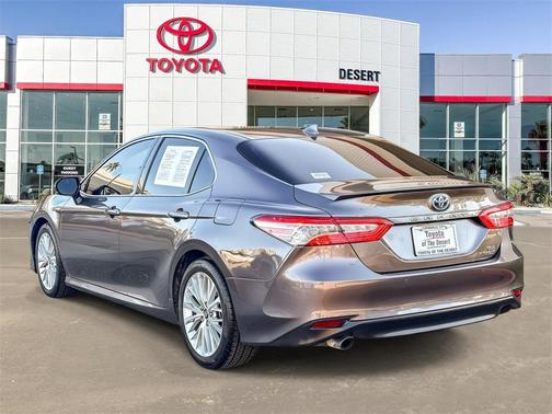 2018 Toyota Camry Hybrid XLE