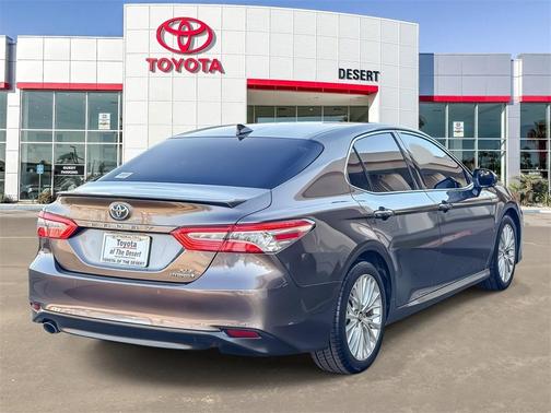 2018 Toyota Camry Hybrid XLE