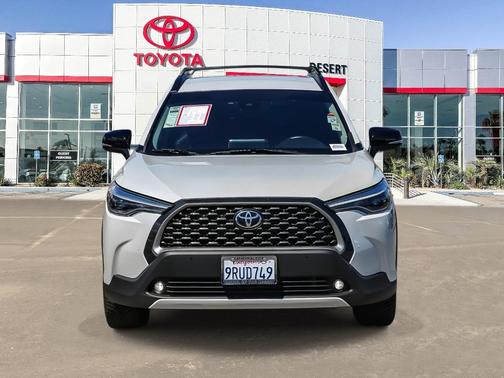 2022 Toyota Corolla Cross XLE