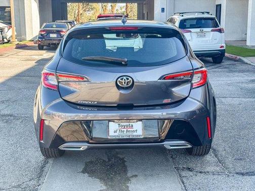 2022 Toyota Corolla Hatchback SE