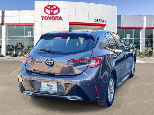 2022 Toyota Corolla Hatchback SE