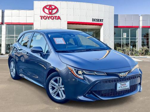 2022 Toyota Corolla Hatchback SE