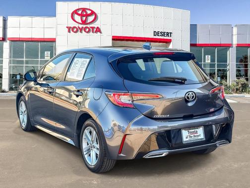 2022 Toyota Corolla Hatchback SE