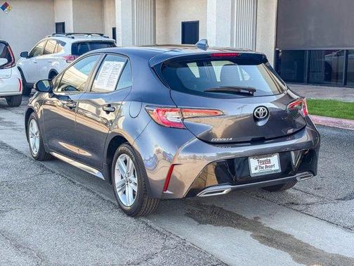 2022 Toyota Corolla Hatchback SE