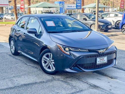 2022 Toyota Corolla Hatchback SE