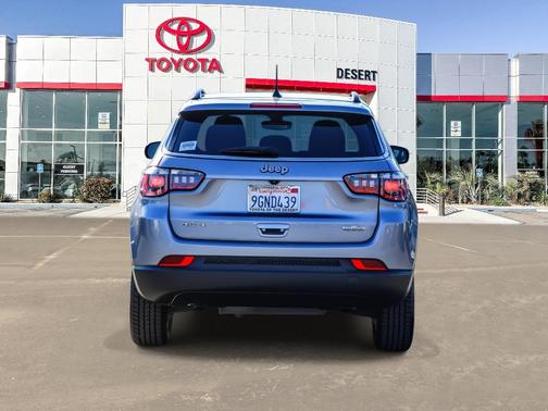 2023 Jeep Compass Latitude